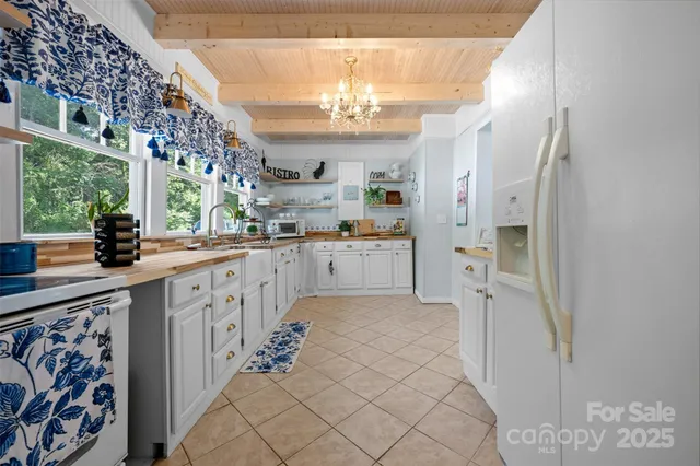 $275,000 | 1231 Caldwell Place Northwest, Lenoir, NC 28645