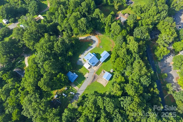 $275,000 | 1231 Caldwell Place Northwest, Lenoir, NC 28645