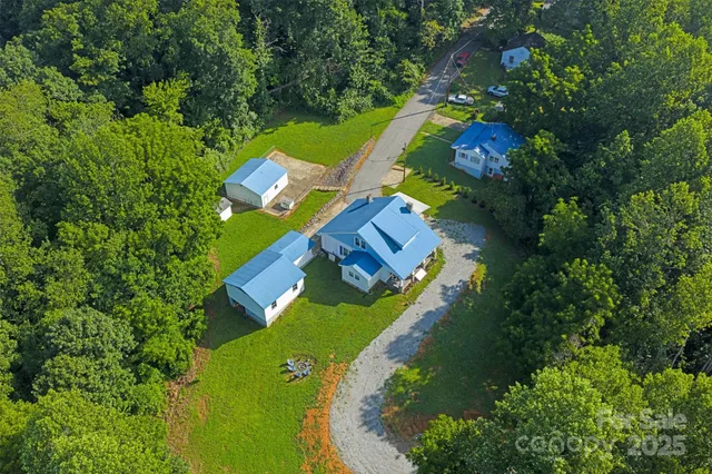 $275,000 | 1231 Caldwell Place Northwest, Lenoir, NC 28645