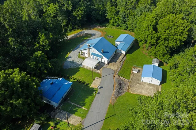 $275,000 | 1231 Caldwell Place Northwest, Lenoir, NC 28645