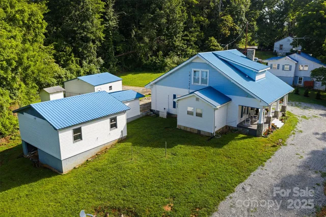 $275,000 | 1231 Caldwell Place Northwest, Lenoir, NC 28645