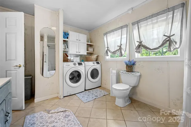 $275,000 | 1231 Caldwell Place Northwest, Lenoir, NC 28645