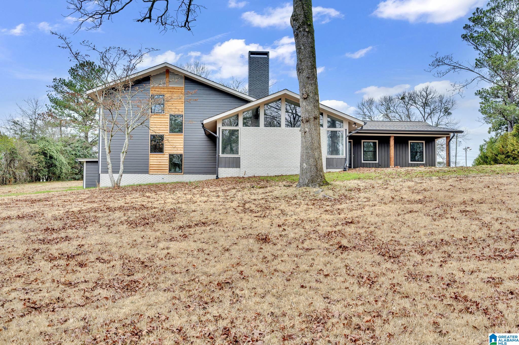 912 9th Avenue Jasper, AL 35501 - Photo 1 of 23