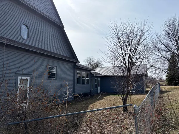 $260,000 | 201 5th Street North, Grove City, MN 56243