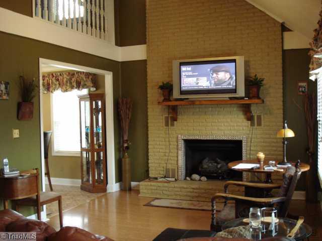 534 Wildlife Road Lexington, NC 27292 - Photo 6 of 16 Living Room. Cathedral ceiling