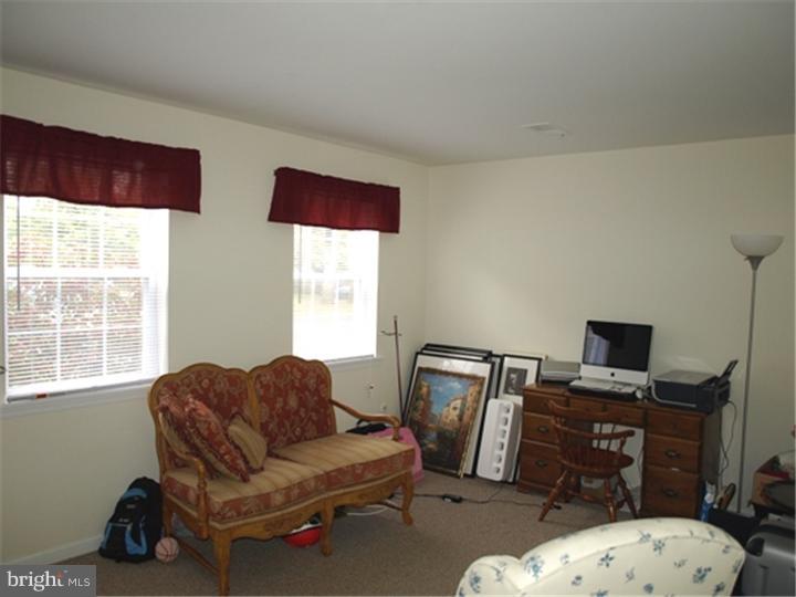 60 Stonegate Road Quakertown, PA 18951 - Photo 5 of 11 Gallery Image 5