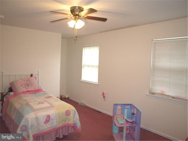 60 Stonegate Road Quakertown, PA 18951 - Photo 8 of 11 Gallery Image 8
