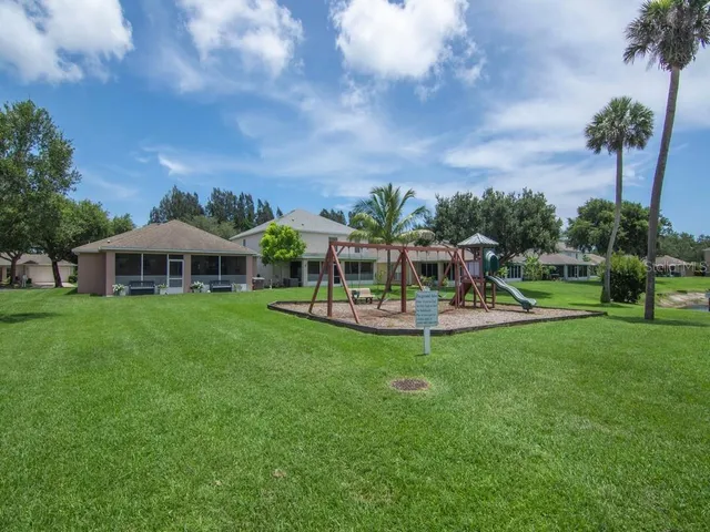 $315,000 | 1253 25th Terrace Southwest, Vero Beach, FL 32968