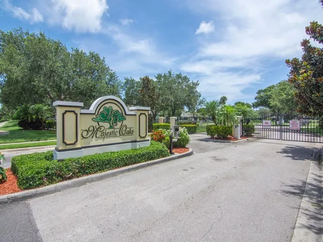 $315,000 | 1253 25th Terrace Southwest, Vero Beach, FL 32968