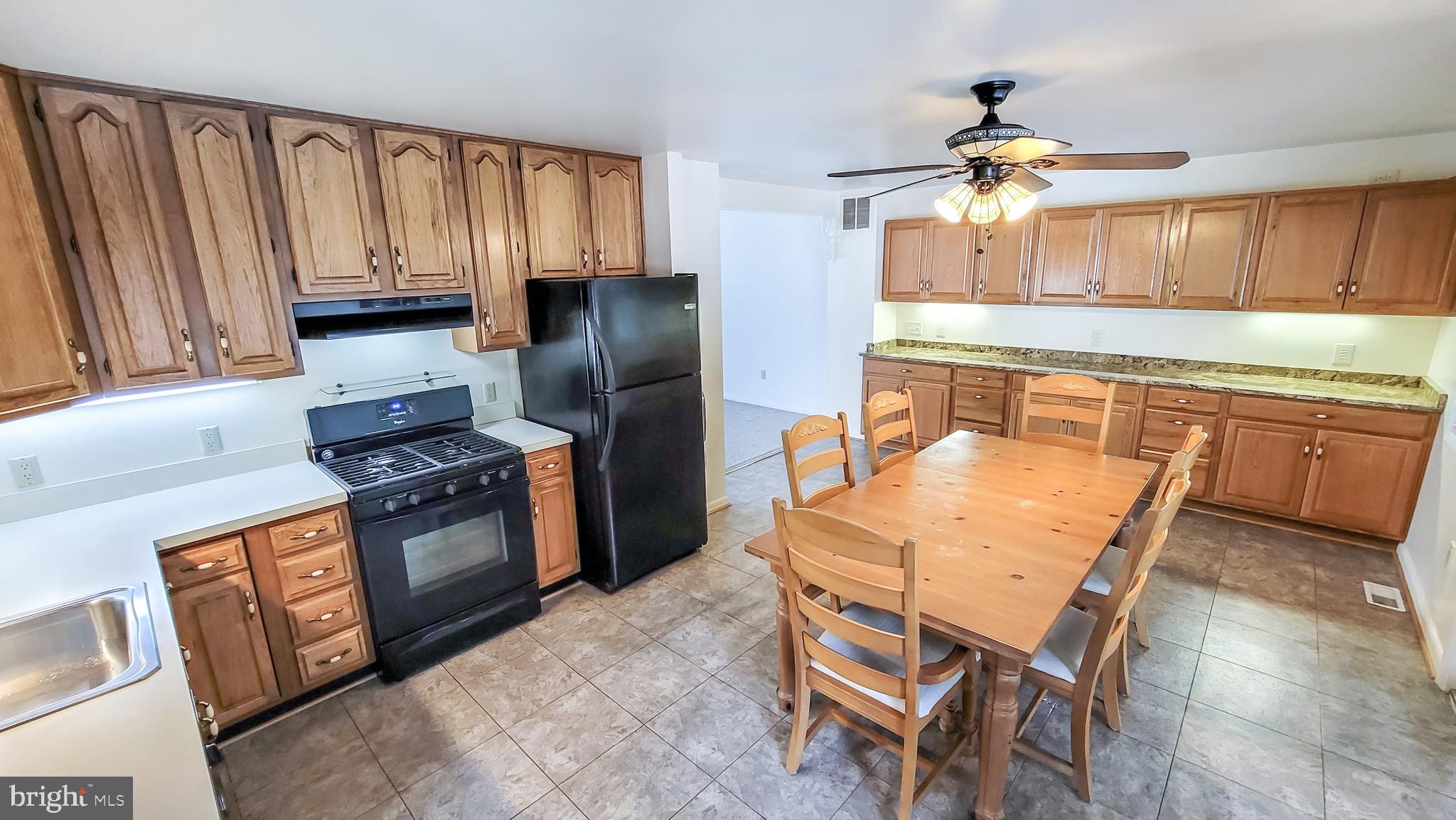 13100 Tamarack Road Silver Spring, MD 20904 - Photo 4 of 47