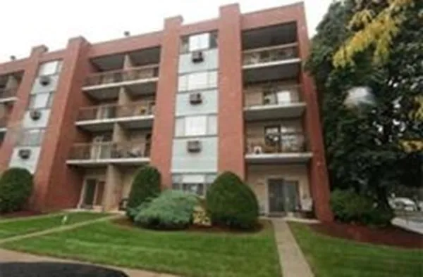 $465,000 | 4975 Washington Street, Unit 305, Boston, MA 02132
