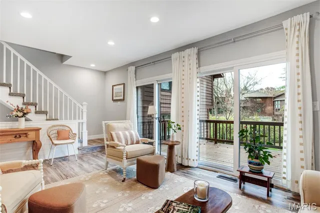 $349,000 | 2005 Meadowtree Lane, Kirkwood, MO 63122