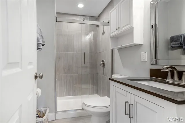 $349,000 | 2005 Meadowtree Lane, Kirkwood, MO 63122