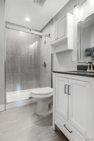 $349,000 | 2005 Meadowtree Lane, Kirkwood, MO 63122