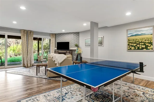 $349,000 | 2005 Meadowtree Lane, Kirkwood, MO 63122