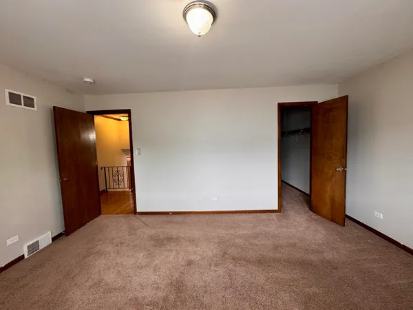 $261,000 | 17945 Maple Street, Lansing, IL 60438