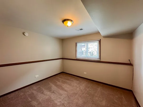 $261,000 | 17945 Maple Street, Lansing, IL 60438