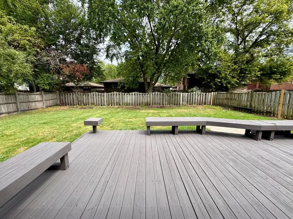 $261,000 | 17945 Maple Street, Lansing, IL 60438