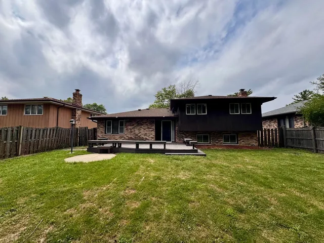 $298,000 | 17945 Maple Street, Lansing, IL 60438