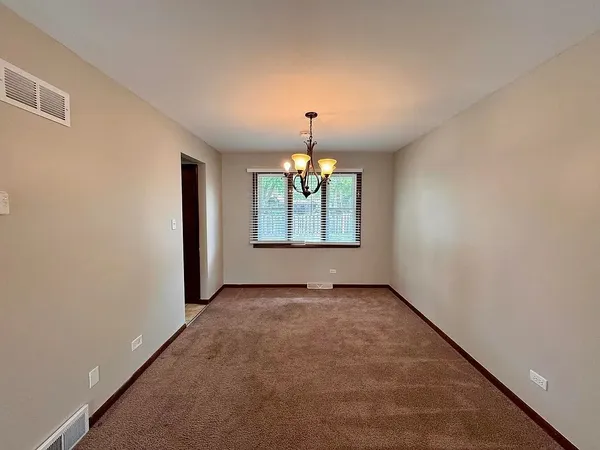 $261,000 | 17945 Maple Street, Lansing, IL 60438