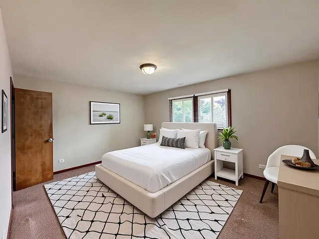 $298,000 | 17945 Maple Street, Lansing, IL 60438