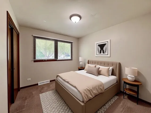 $298,000 | 17945 Maple Street, Lansing, IL 60438