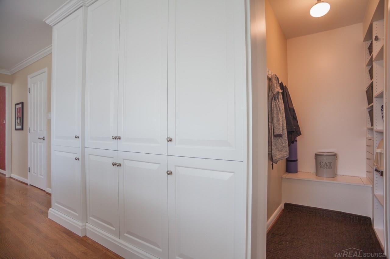 3795 Quarton Road Bloomfield Hills, MI 48302 - Photo 21 of 32