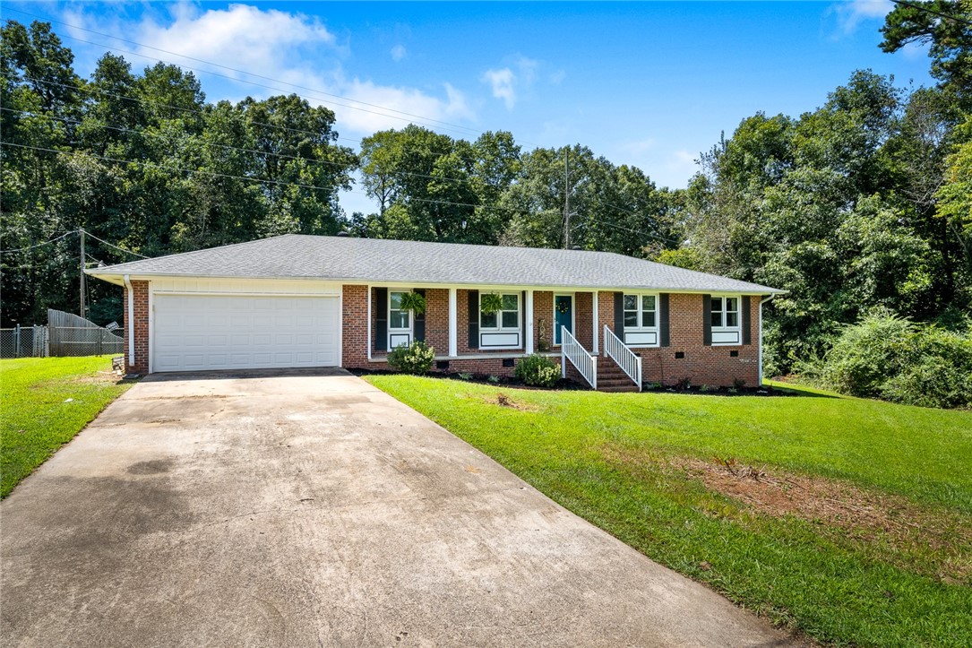 702 Timberlake Road Anderson, SC 29625 - Photo 2 of 33 Gallery Image 2