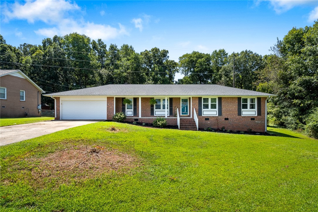 702 Timberlake Road Anderson, SC 29625 - Photo 3 of 33 Gallery Image 3