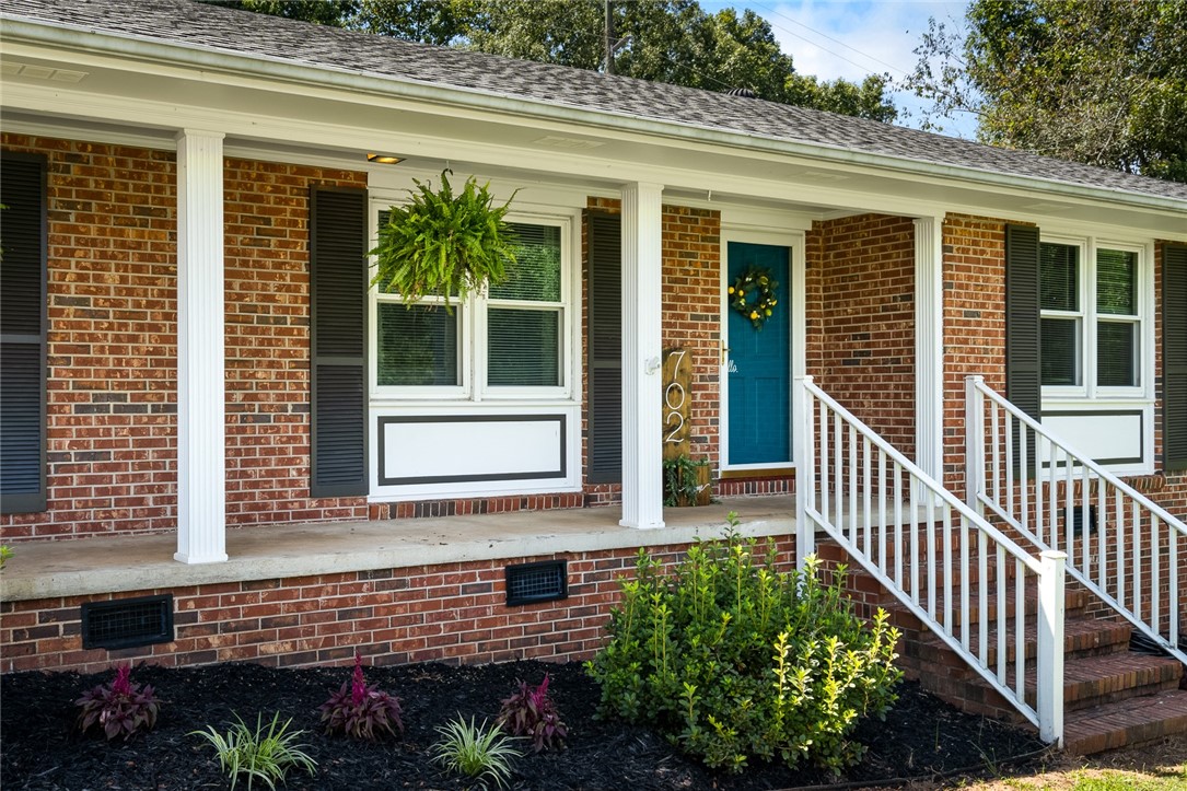 702 Timberlake Road Anderson, SC 29625 - Photo 5 of 33 Gallery Image 5