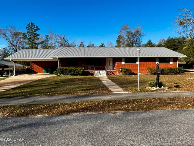 $319,900 | 652 North 2nd Street, Chipley, FL 32428