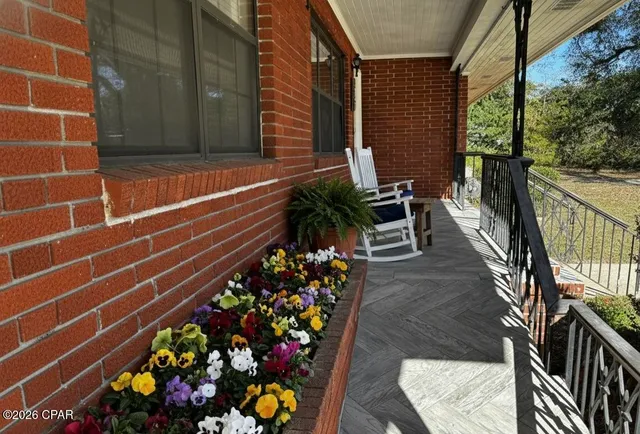 $319,900 | 652 North 2nd Street, Chipley, FL 32428