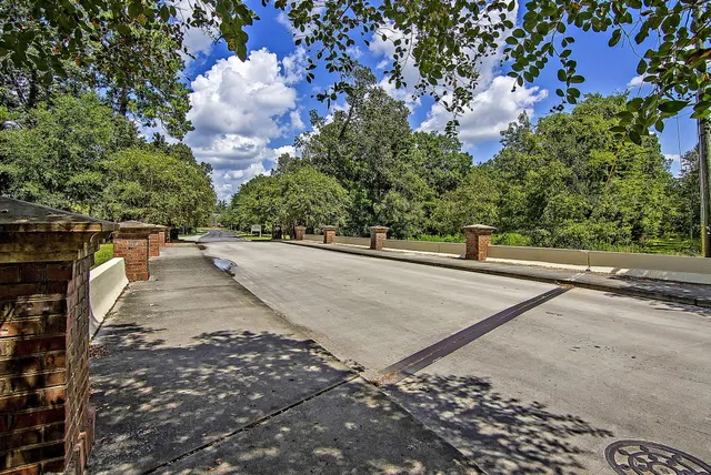 $389,000 | 12 Creek Bend Drive, Summerville, SC 29485