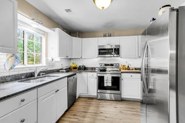 $389,000 | 12 Creek Bend Drive, Summerville, SC 29485