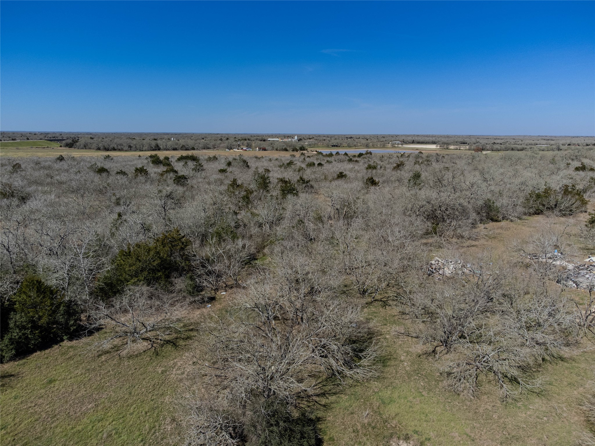 Nikel-mica Rd Flatonia Tx 78941 Road Flatonia, TX 78941 - Photo 14 of 19 a view of yard