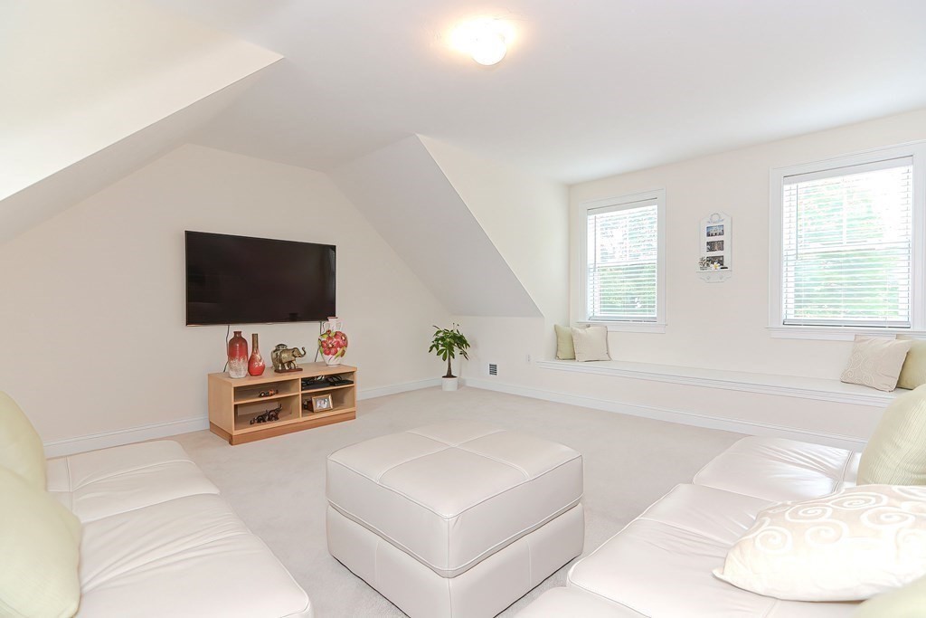 265 Plimpton Street, Unit 265 Walpole, MA 02081 - Photo 27 of 36 Gallery Image 27