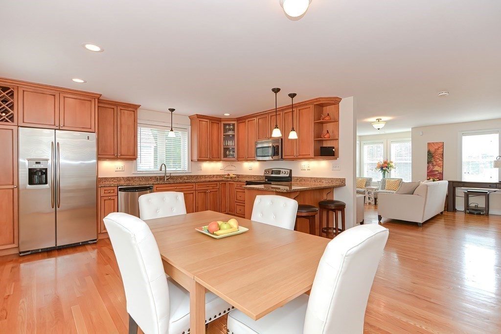 265 Plimpton Street, Unit 265 Walpole, MA 02081 - Photo 7 of 36 Gallery Image 7
