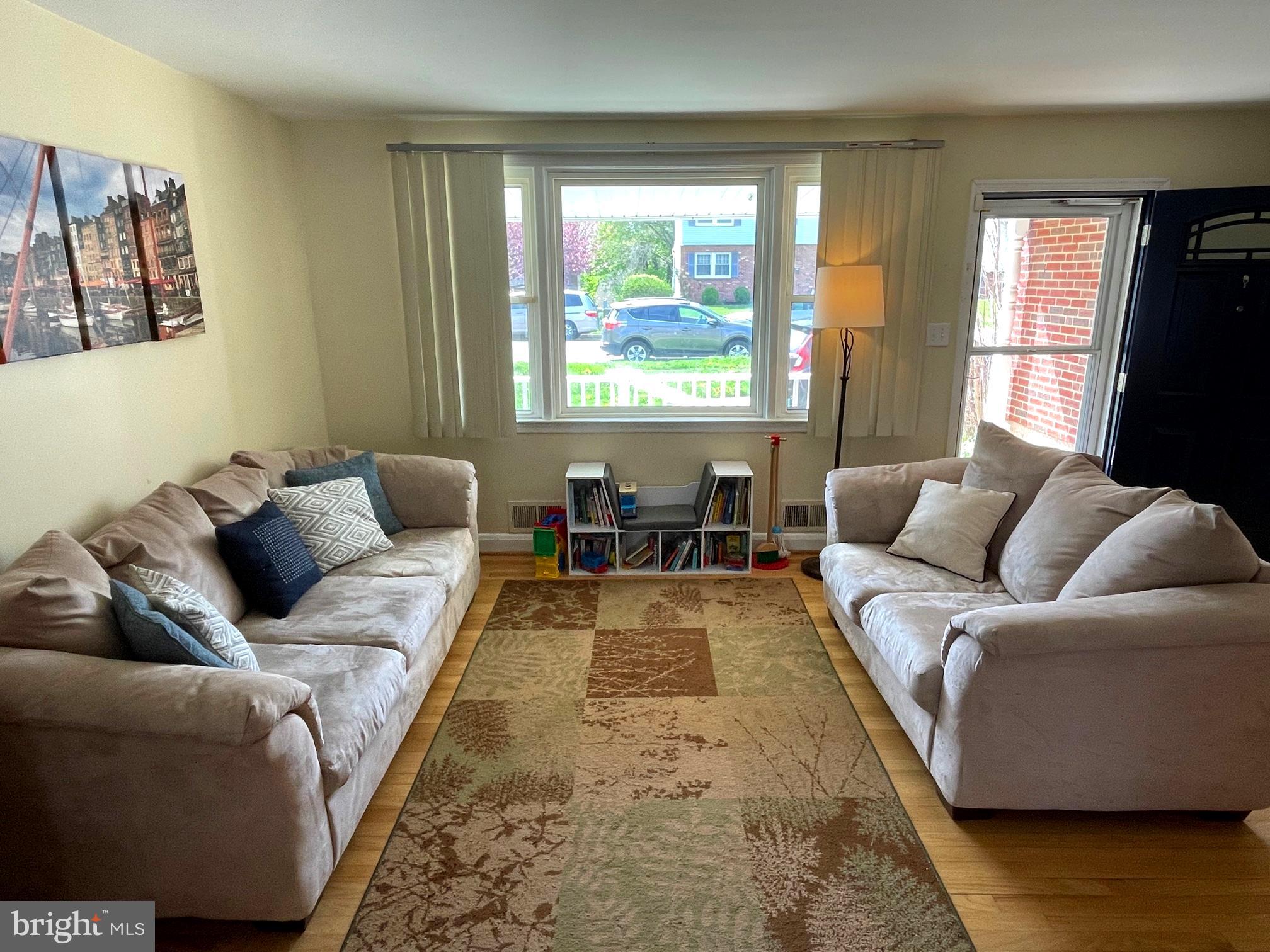 1916 Altavue Road Baltimore, MD 21228 - Photo 5 of 33