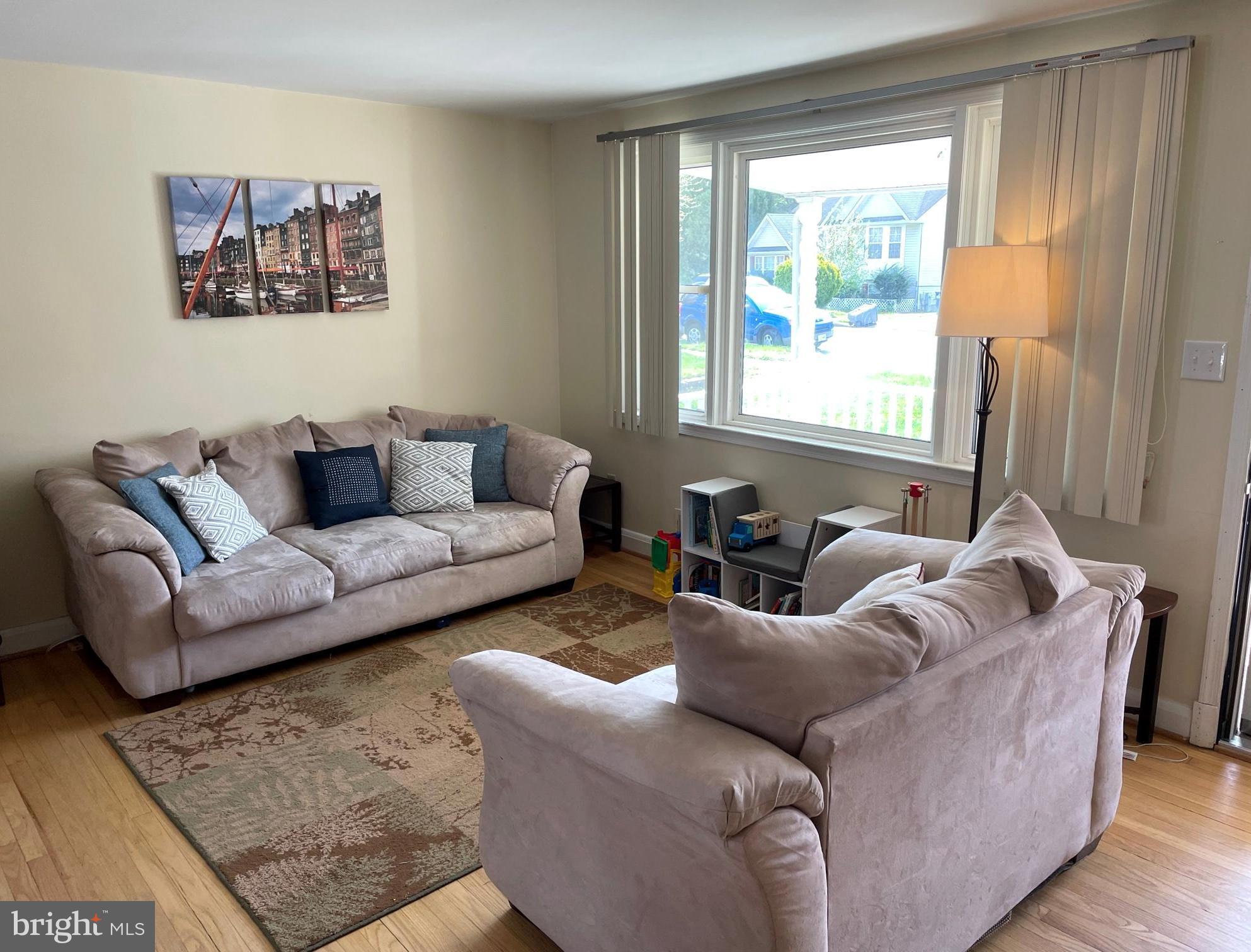 1916 Altavue Road Baltimore, MD 21228 - Photo 6 of 33