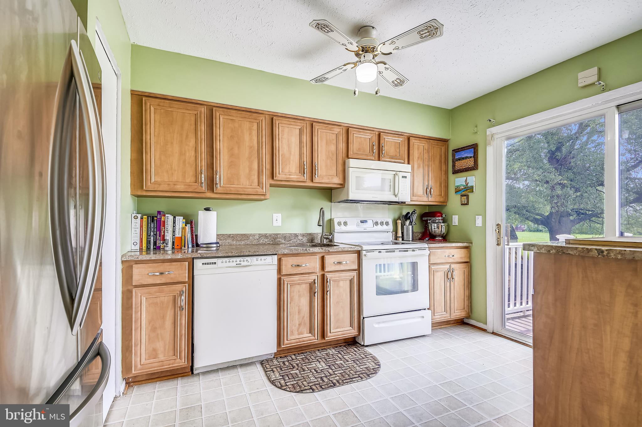 6 Bellfalls Way Nottingham, MD 21236 - Photo 8 of 30 Kitchen