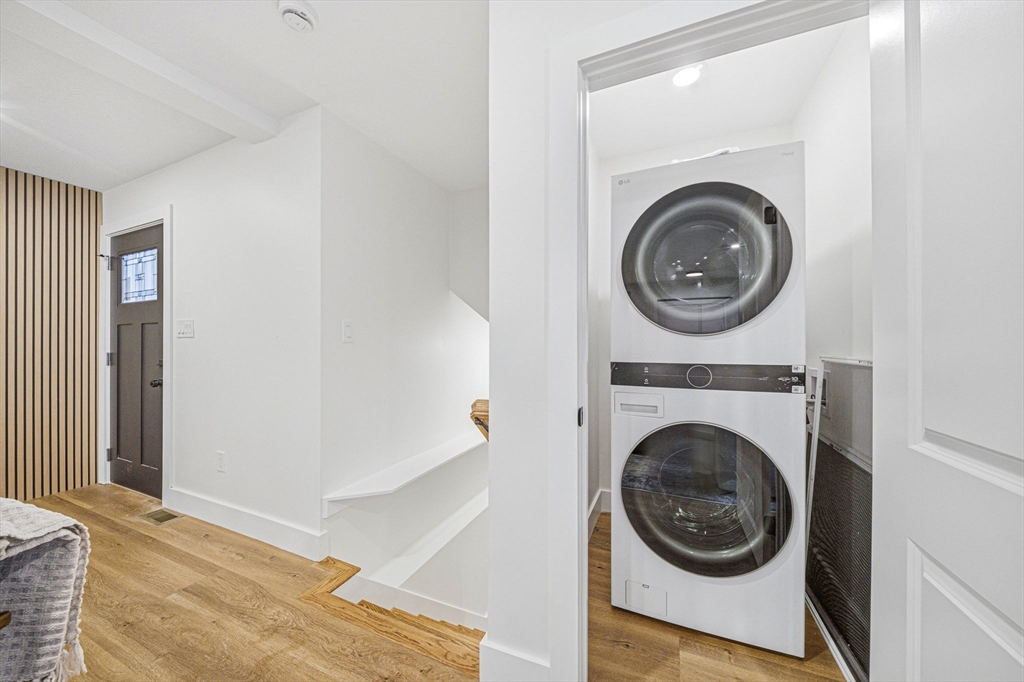 52-54 Rangeley Road Newton, MA 02465 - Photo 7 of 42
