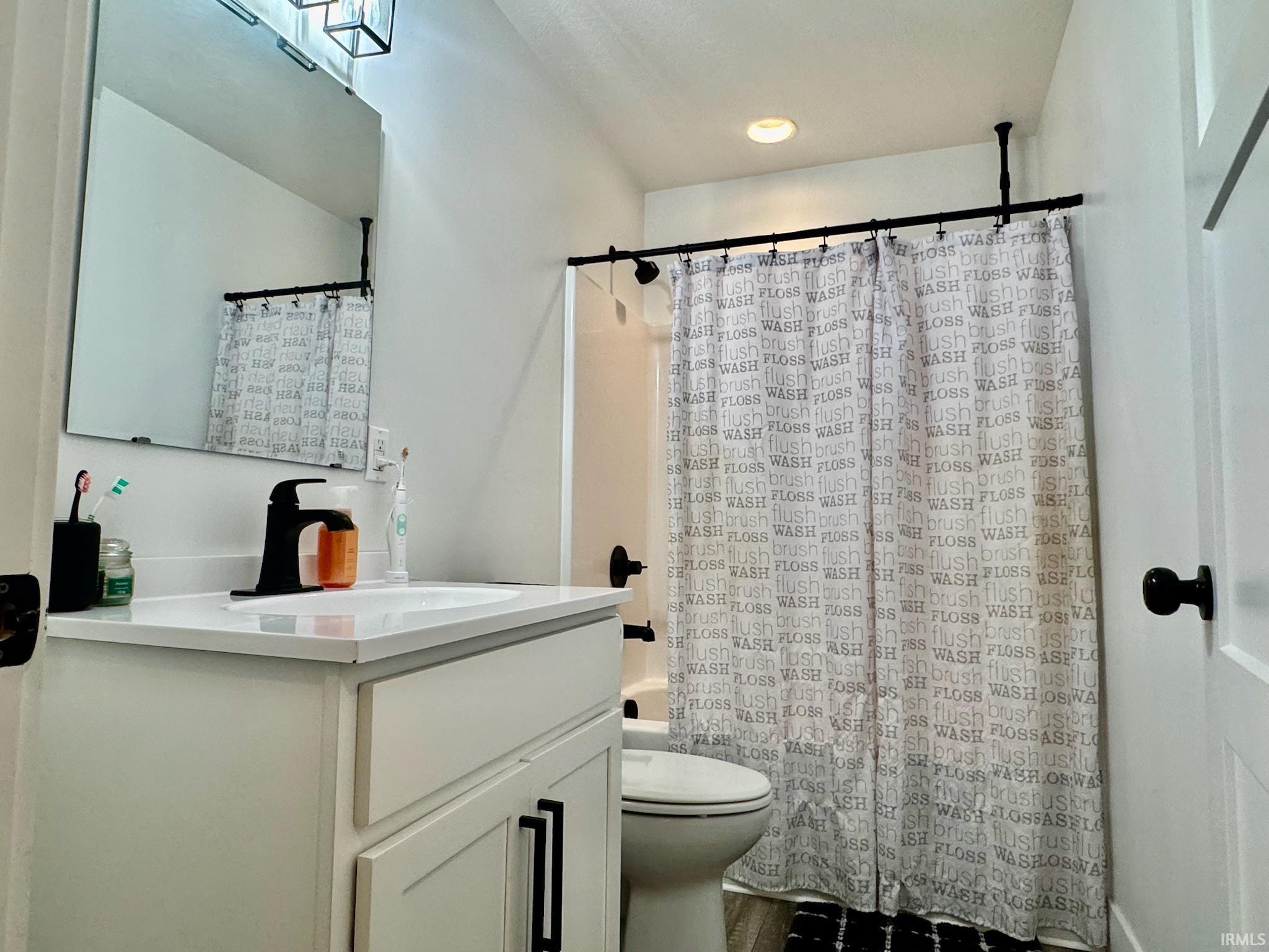 422 17th Street Bedford, IN 47421 - Photo 15 of 24