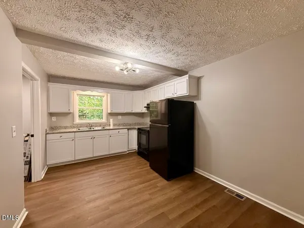 $1,125 | 1002 East Harnett Street, Dunn, NC 28334