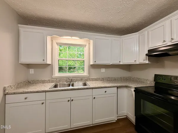 $1,125 | 1002 East Harnett Street, Dunn, NC 28334