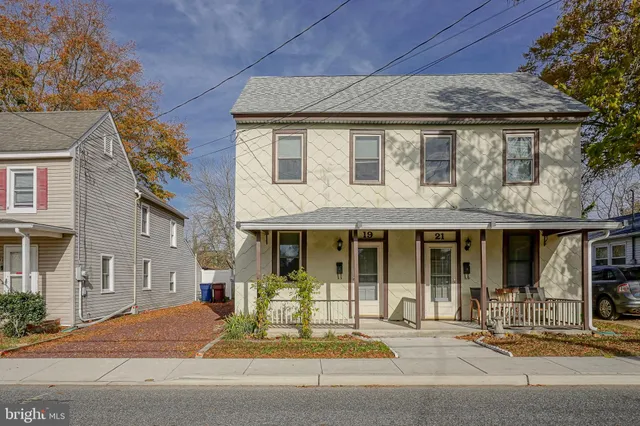 $2,100 | 19 East Millbrooke Avenue, Woodstown, NJ 08098