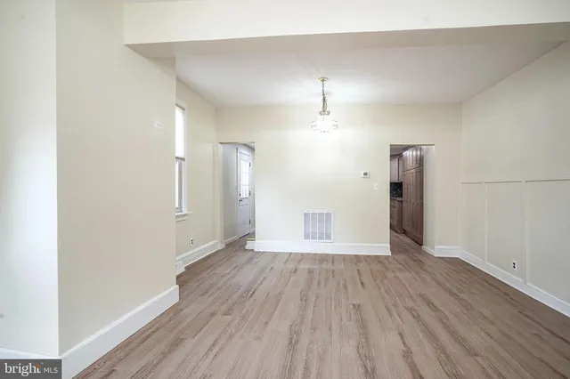 $2,100 | 19 East Millbrooke Avenue, Woodstown, NJ 08098