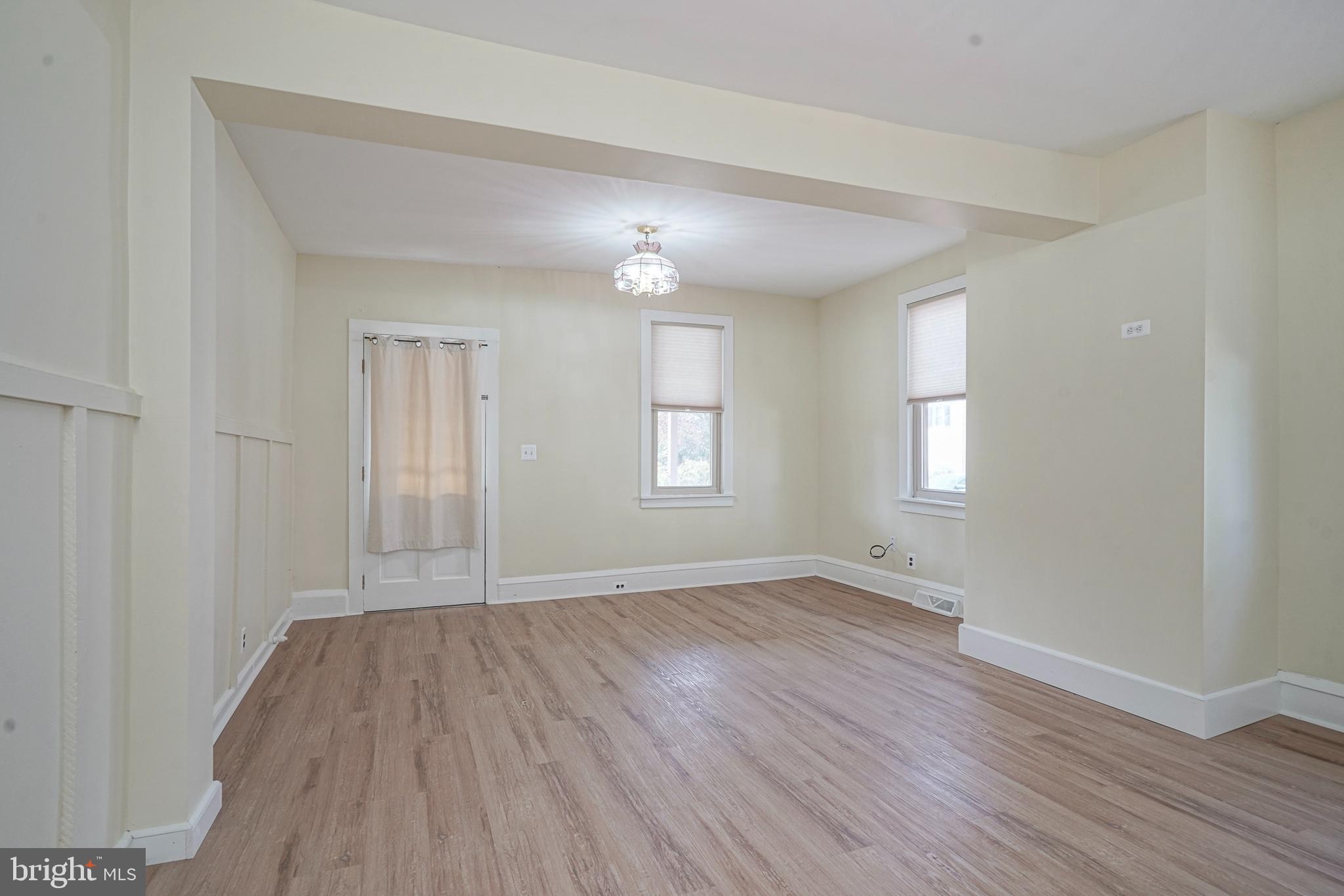 19 East Millbrooke Avenue Woodstown, NJ 08098 - Photo 7 of 27