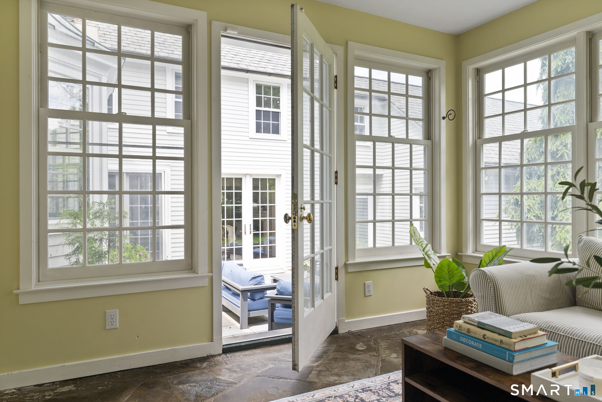 10 Colony Road West Hartford, CT 06117 - Photo 19 of 40 Sunroom