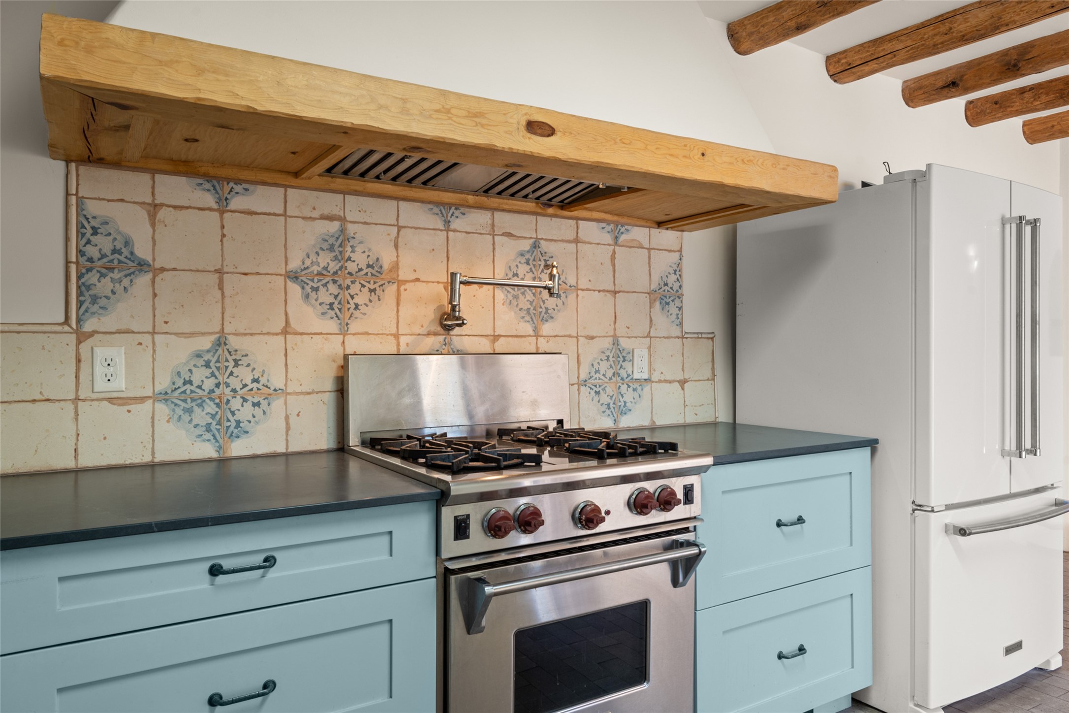2347 Botulph Road Santa Fe, NM 87505 - Photo 13 of 43 Kitchen with Wolf stove