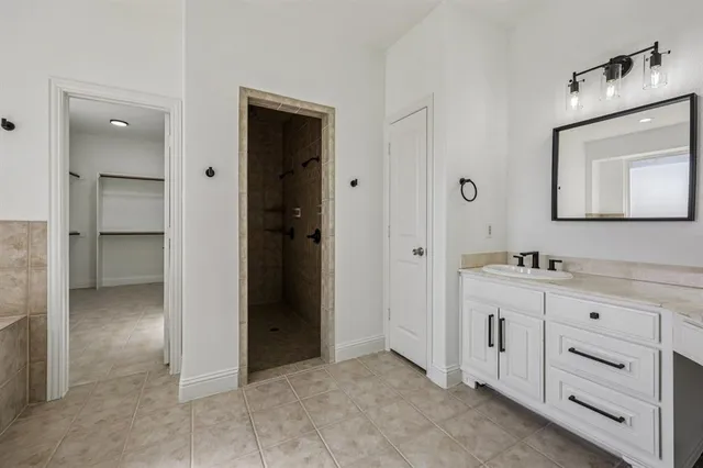 $750,000 | 6400 Rogers Drive, North Richland Hills, TX 76182